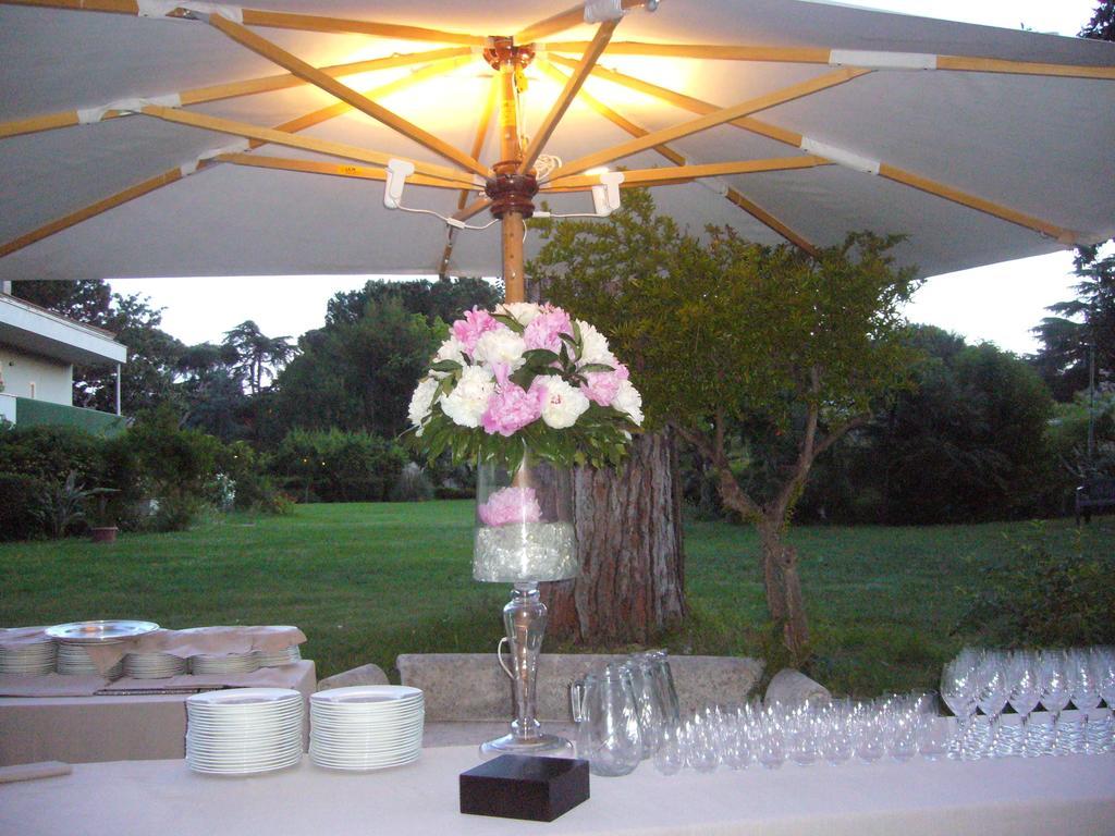 Casa Per Ferie Cardinal G. Guarino Bed & Breakfast Rome Luaran gambar