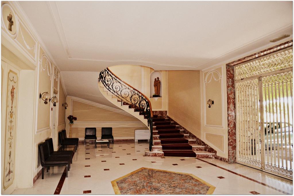 Casa Per Ferie Cardinal G. Guarino Bed & Breakfast Rome Luaran gambar