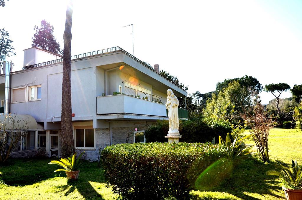 Casa Per Ferie Cardinal G. Guarino Bed & Breakfast Rome Luaran gambar