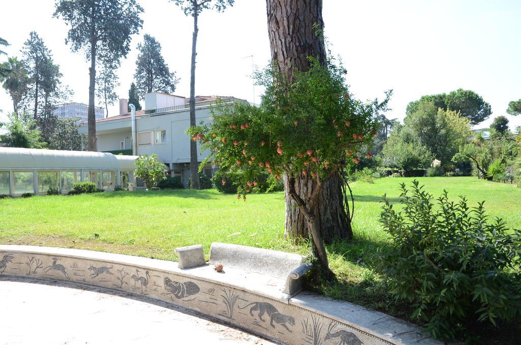 Casa Per Ferie Cardinal G. Guarino Bed & Breakfast Rome Luaran gambar