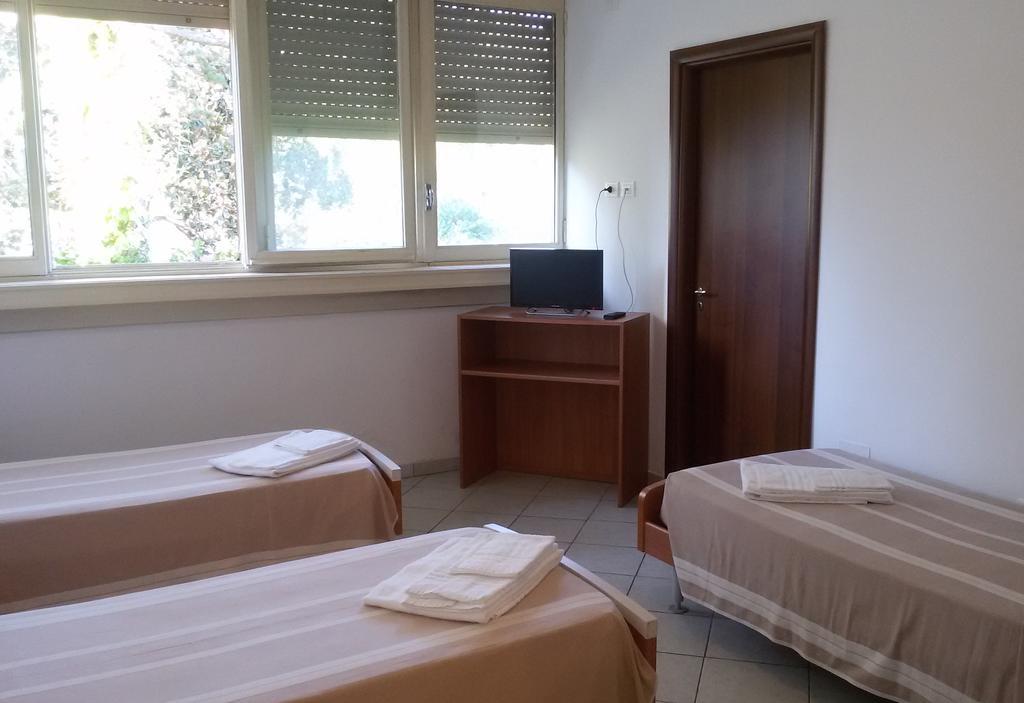 Casa Per Ferie Cardinal G. Guarino Bed & Breakfast Rome Luaran gambar